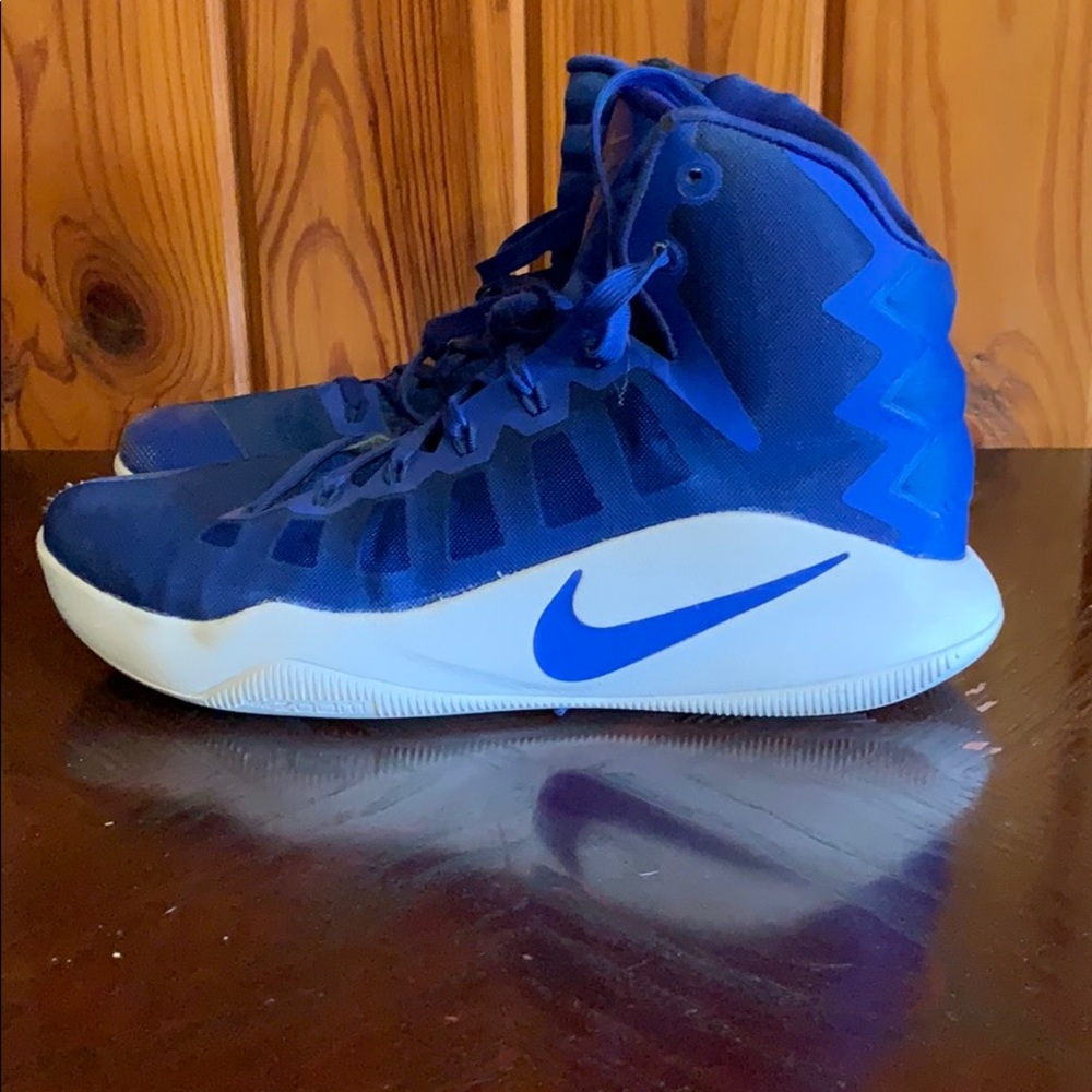 Nike HyperDunk Basketball Shoes